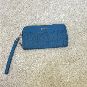 Travelon Blue Embossed Wristlet